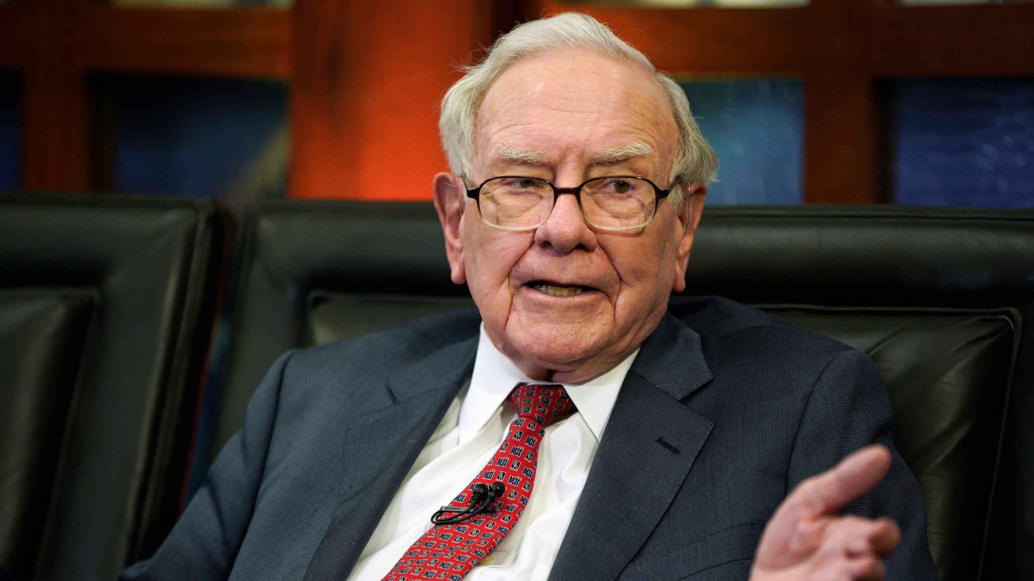 Investment legend Warren Buffett officially retires as CEO of Berkshire Hathaway