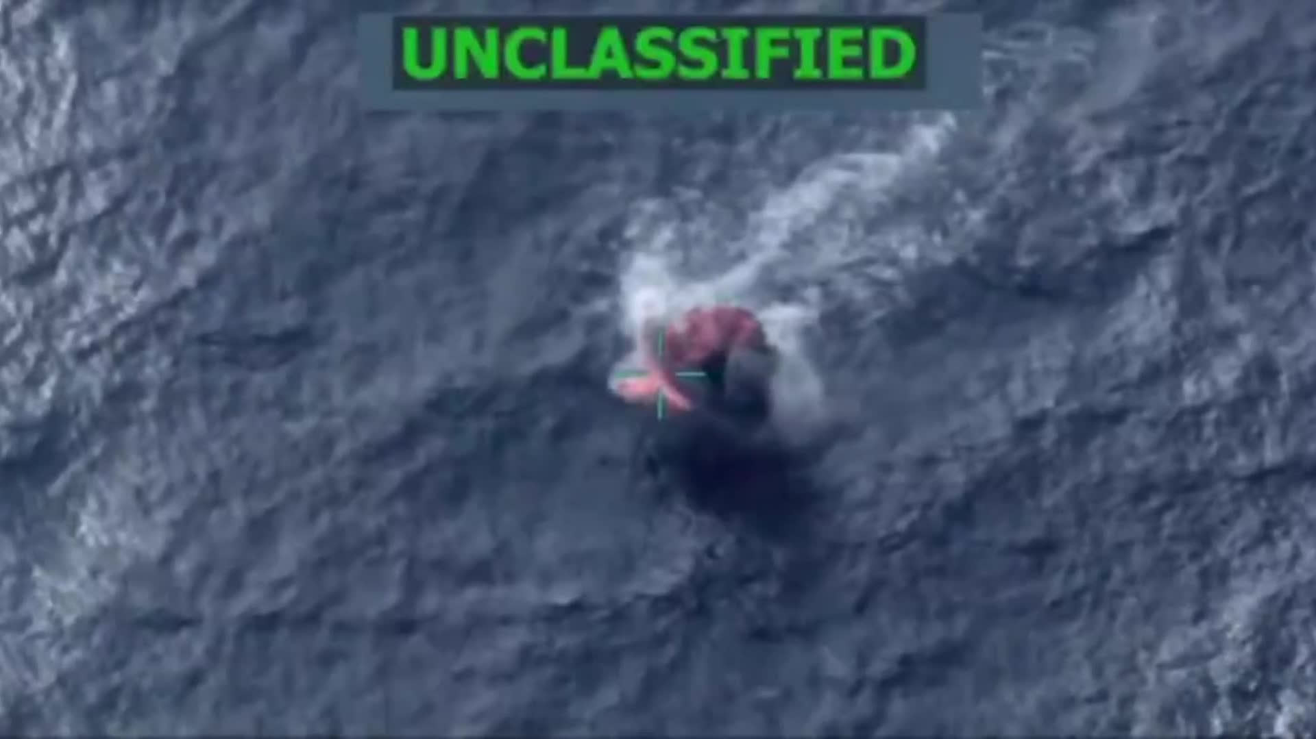 （有片）偽裝民航機發動攻擊　美軍襲委船涉犯戰爭罪