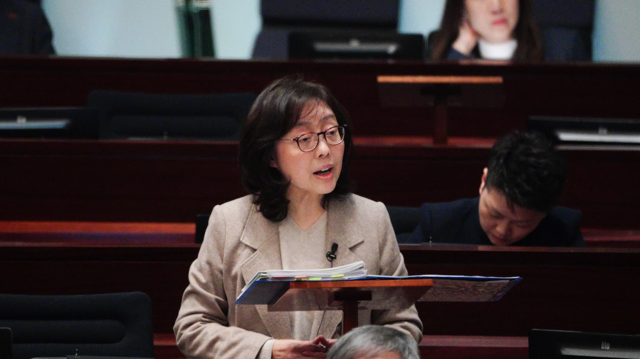 Govt sells first student housing in 3 regions: Bernadette Linn says not to set prices based on residential rates, ownership cannot be fractured