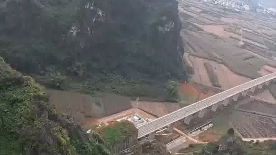 Watch This | Drones assist railway inspection to ensure travel safety in S China