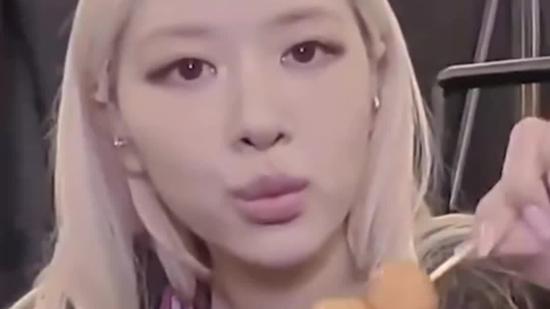 Watch This | BLACKPINK's final show: Rosé raves about deliciousness of curry fish balls