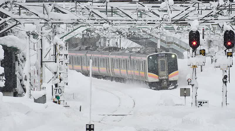 Chinese travelers to Japan drop 54% year-on-year as flights canceled