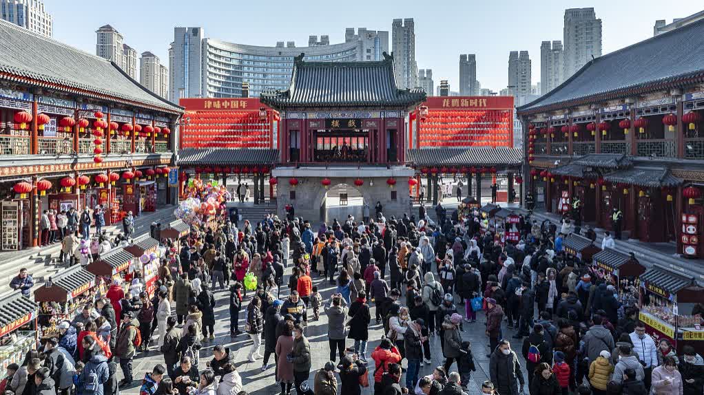American tourists embark on China trips to experience Spring Festival