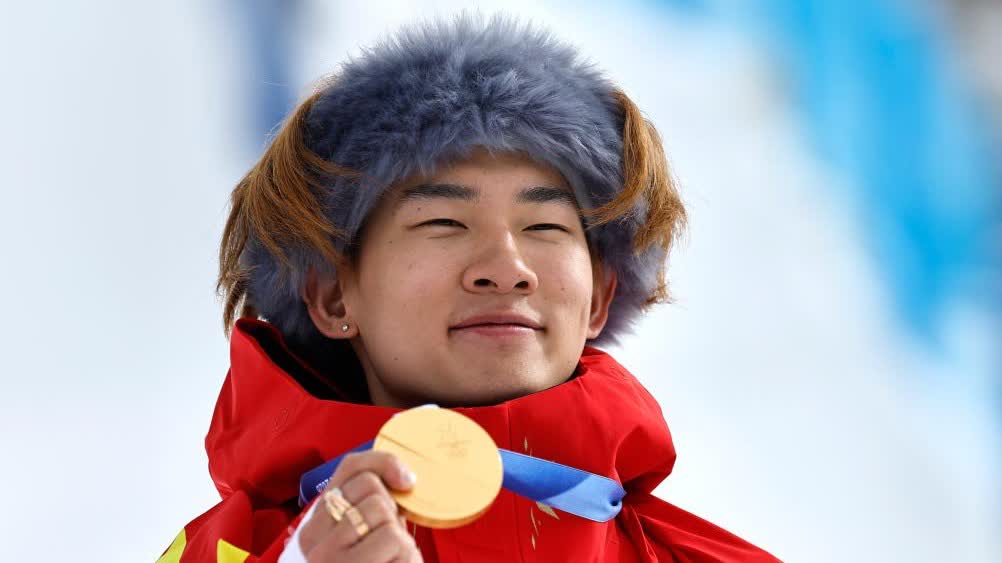 Su Yiming overcomes post-Beijing slump to win Olympic slopestyle gold