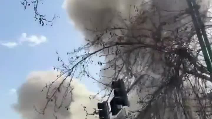 Foreign students allowed to leave Iran via land borders without permits