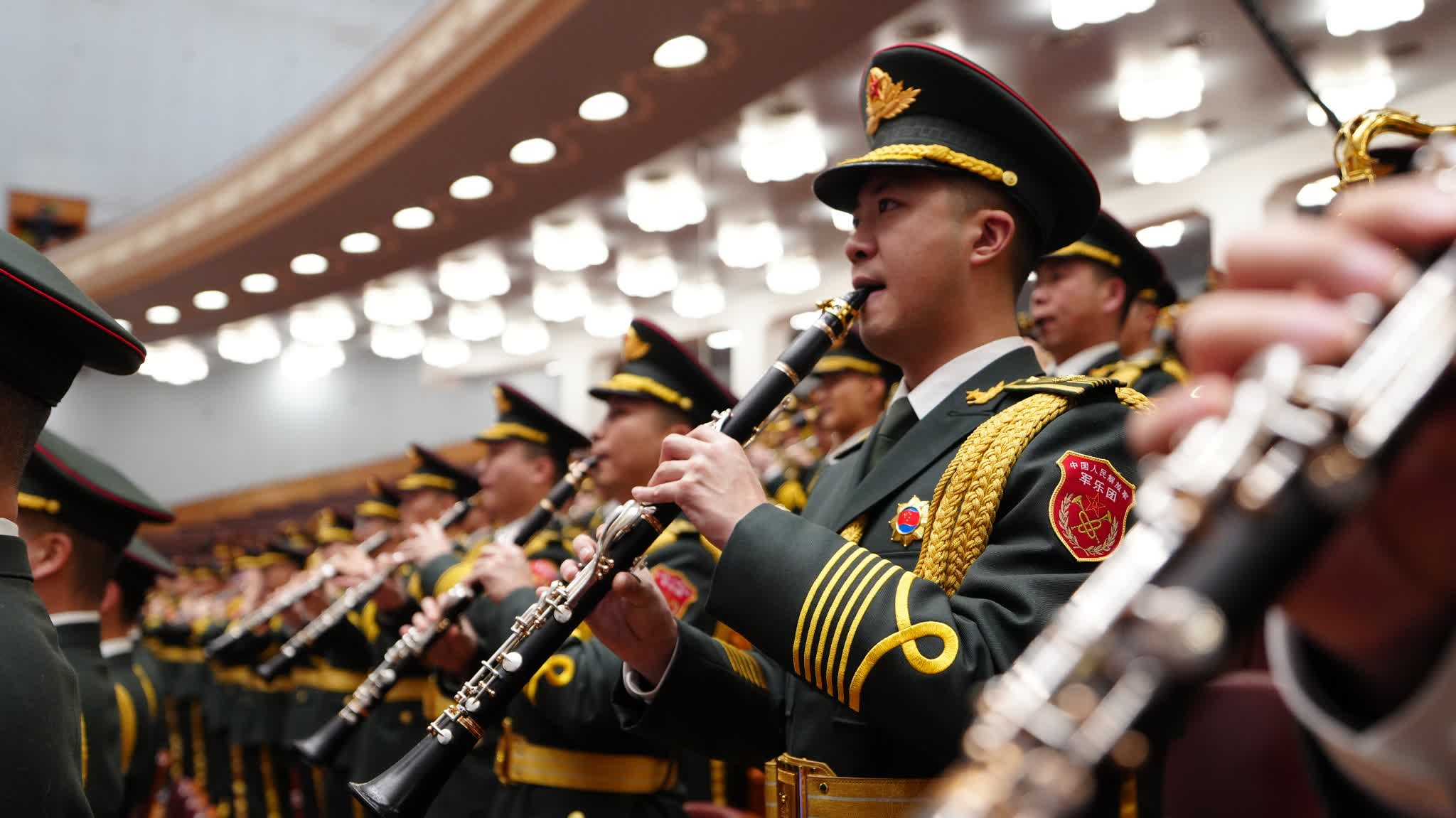 (Photos) Two Sessions 2026 | Military band plays inspiring melodies as members march in with confidence