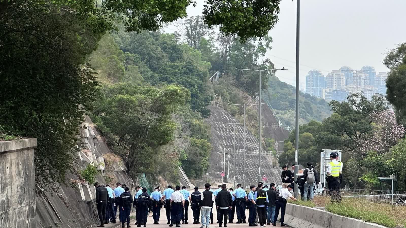 Watch This | Police officers fire five shots to subdue knife-wielding man in Kwai Chung
