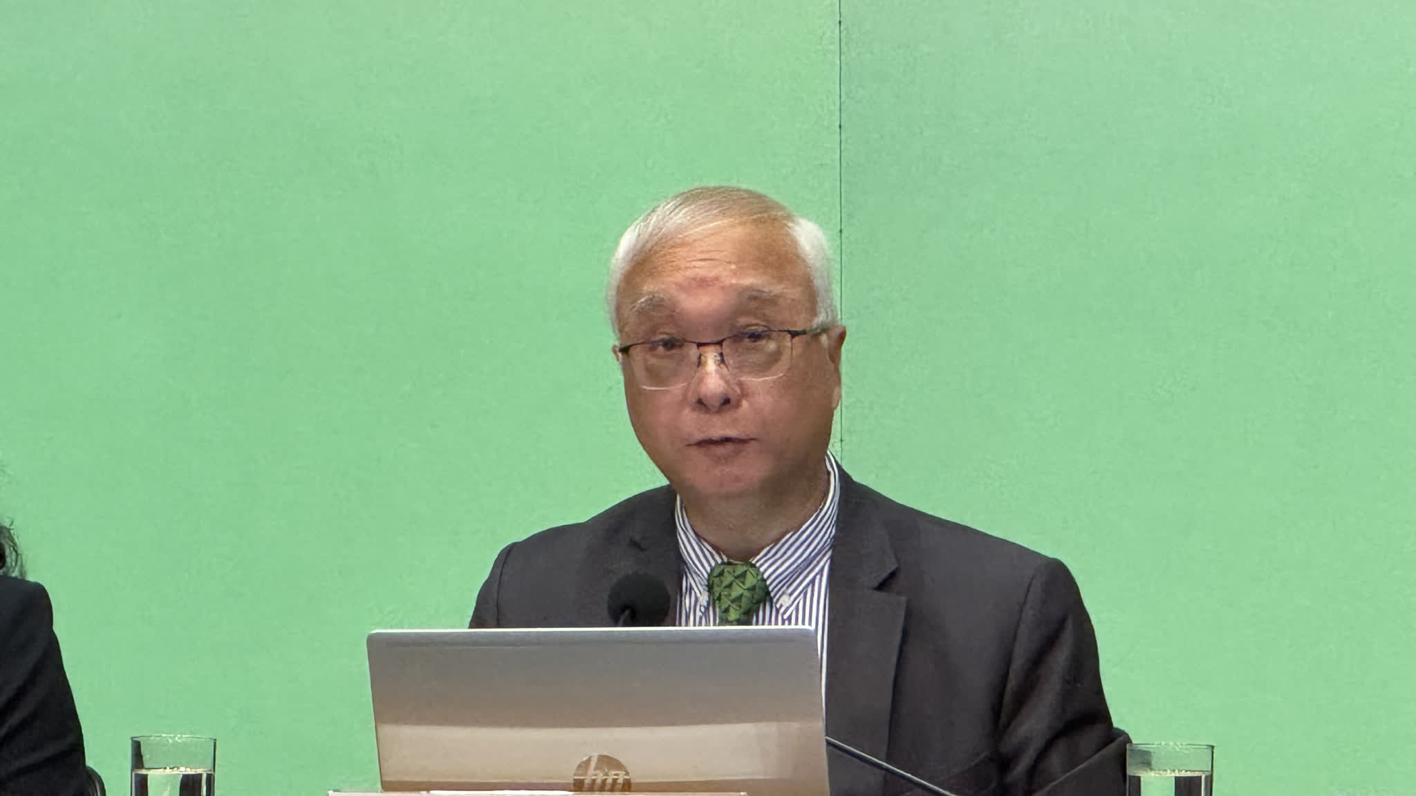 HK to publish weekly fuel price data to monitor trends: Tse Chin-wan