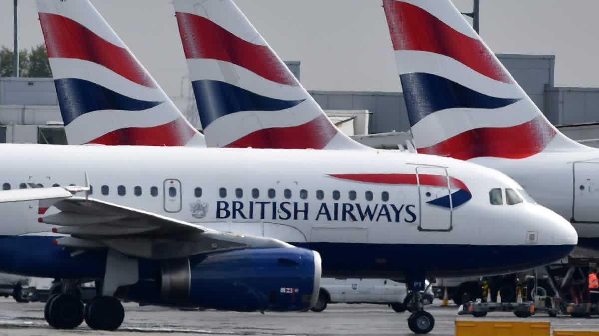 BA passenger dies on HK—London flight: Body kept at rear 13 hours, foul odor reported