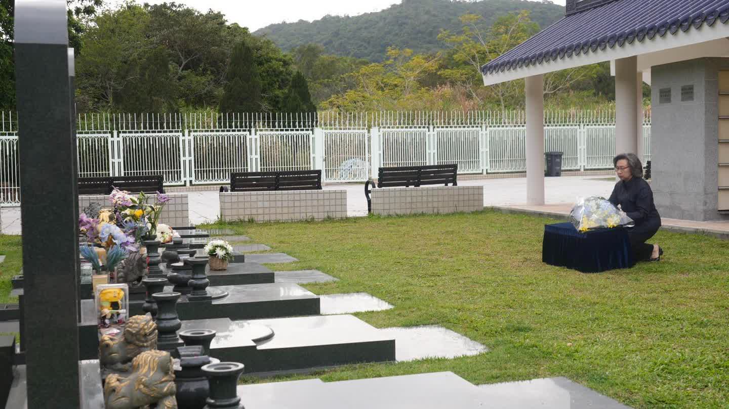 清明節|楊何蓓茵到浩園悼念殉職公務員 向何偉豪致敬 - 港聞 - 點新聞