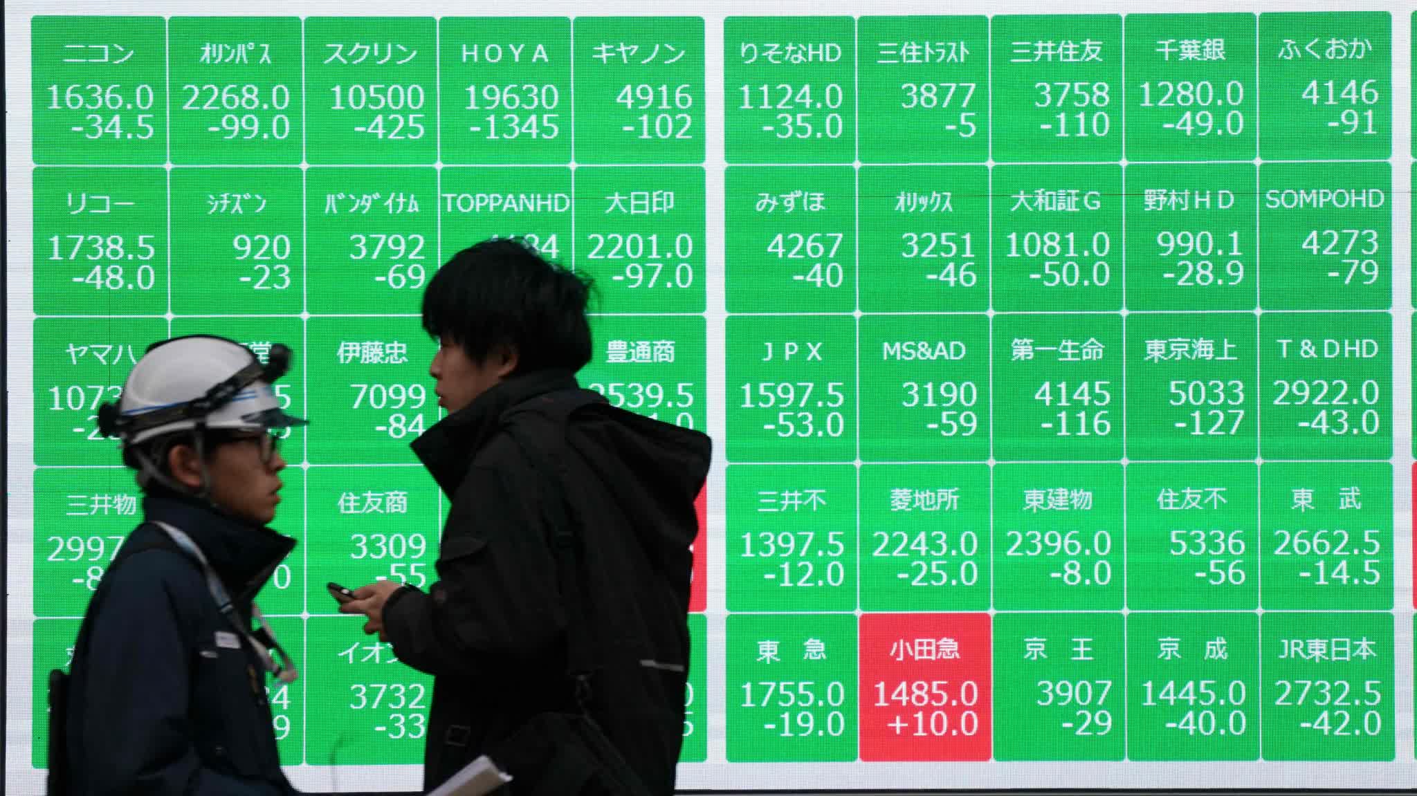 Oil up, bonds down, Asia stocks rise as Trump threat