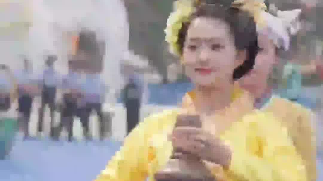 Watch This | Water-splashing festival in China's Xishuangbanna
