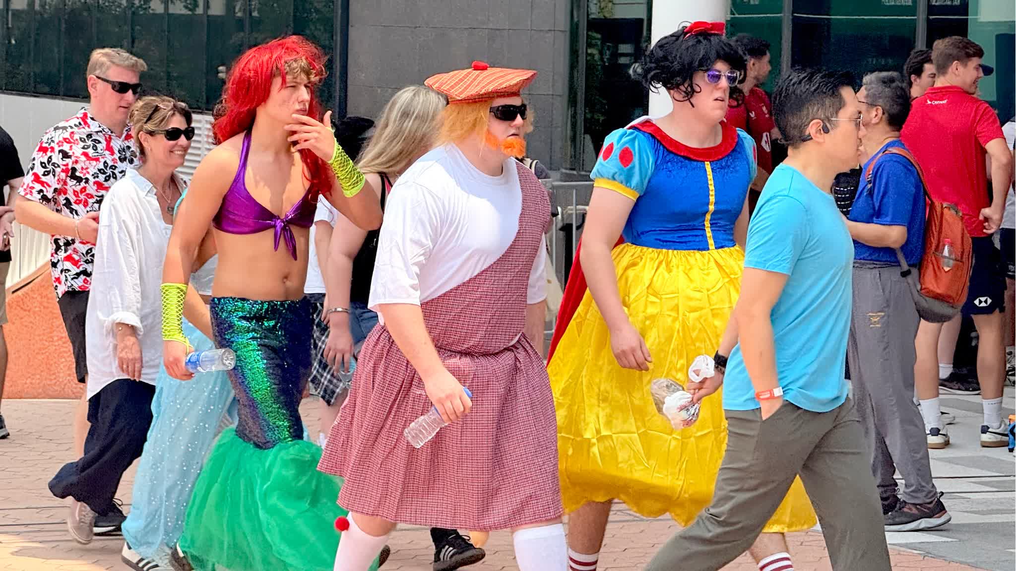 Rugby Sevens |  5,000 flock to South Stand! Hong Kong team to face Thailand and Japan this afternoon