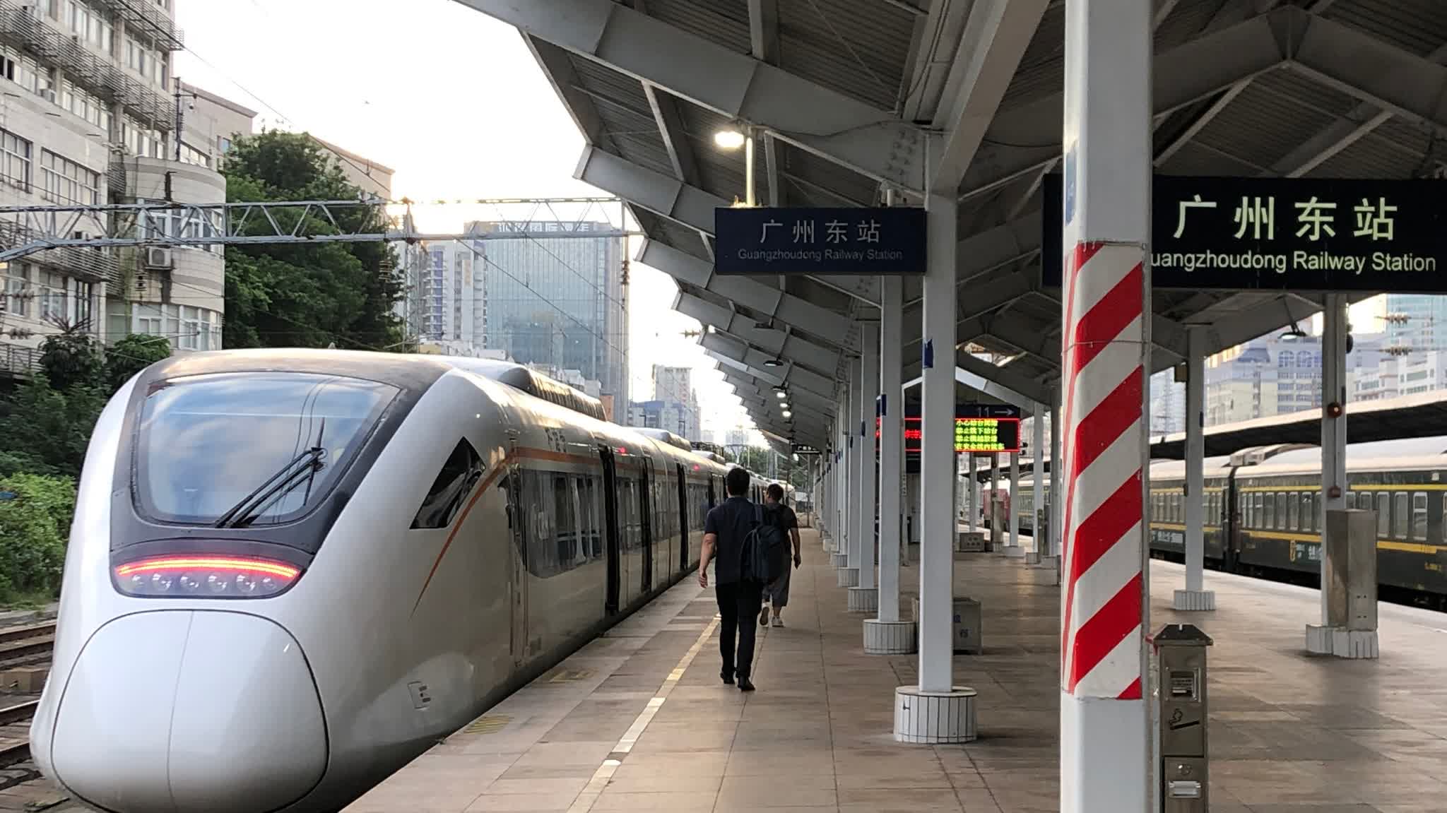 700 high-speed trains added daily during peak travel periods at beginning and end of May Day holiday