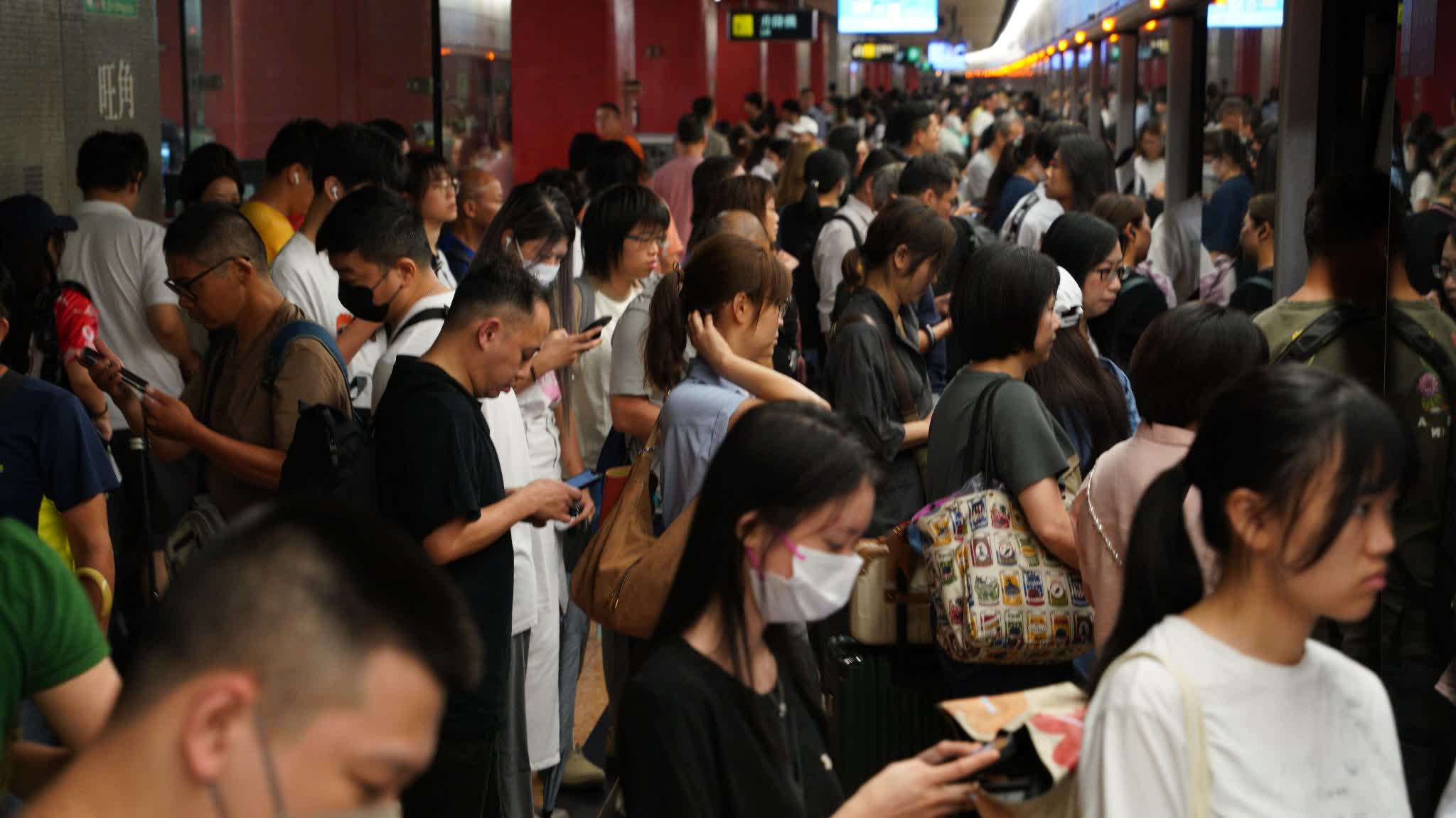 HK raises minimum wage to HK$43.1 per hour from May 1