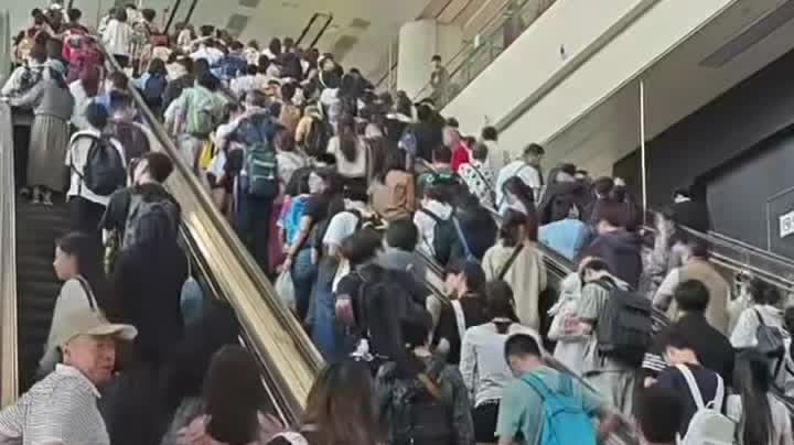 Watch This | More than 1.08 mn passenger arrivals and departures: Mainland visitors to Hong Kong exceed 256,000