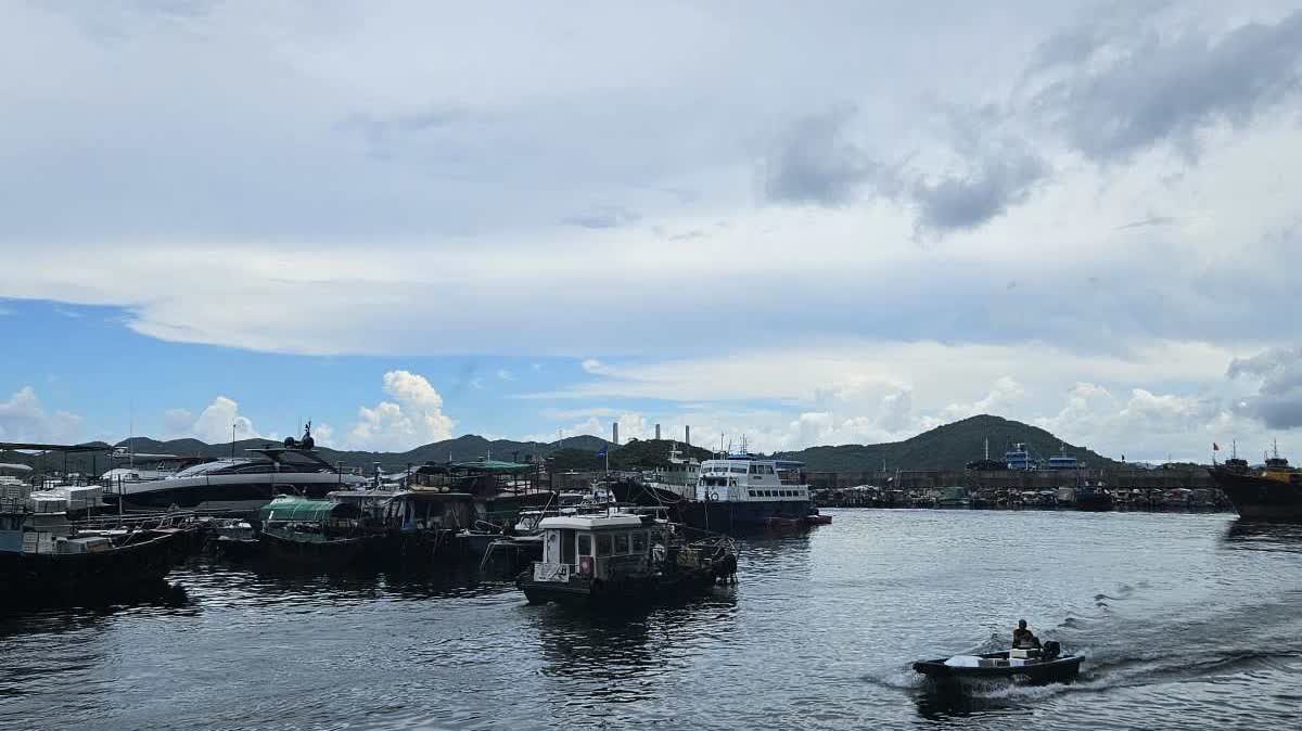 Cold front crosses Guangdong coast by evening: Lowest temperature tomorrow at 21°C