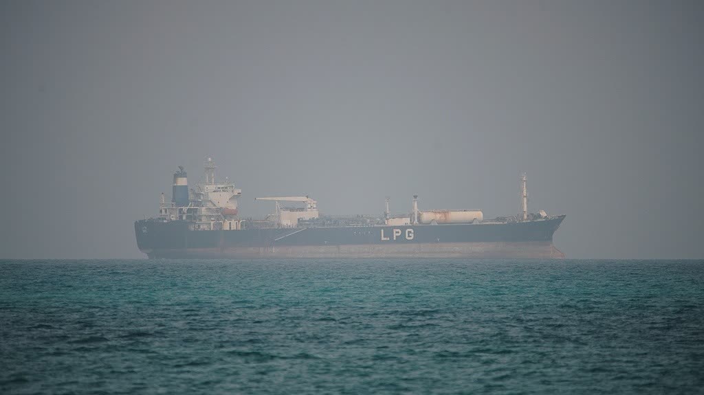 Iran makes concession: No longer demands lifting naval blockade before face-to-face negotiations with US