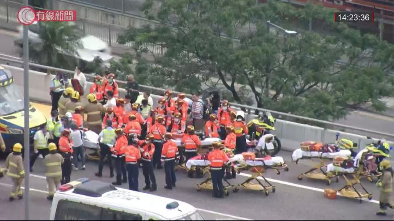 Watch This | KMB bus slams into maintenance trucks on Tsing Kwai Highway