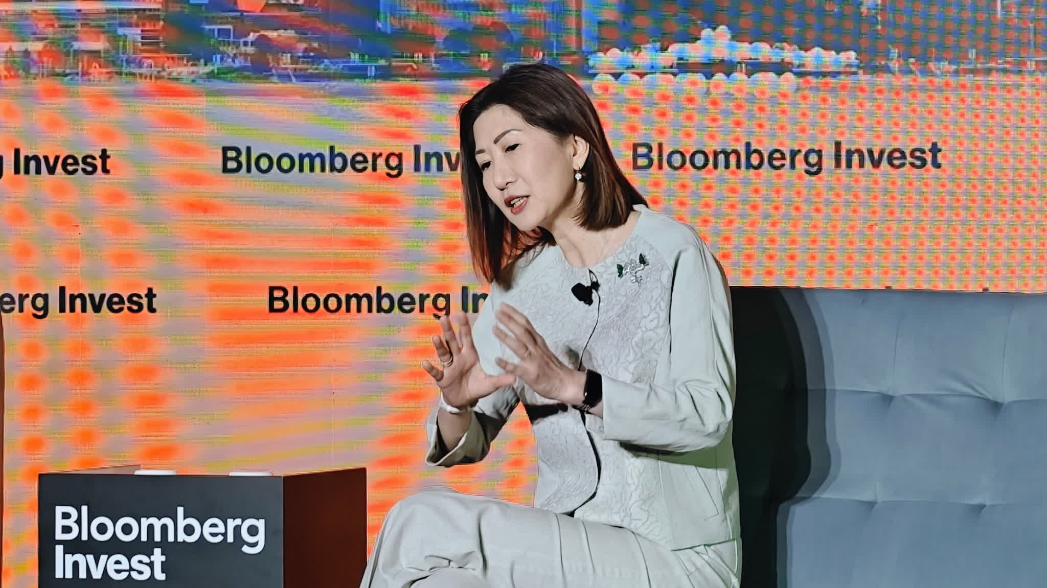 HK stocks see better outlook? Bonnie Chan says mainland firms' overseas expansion sustaining momentum, with A+H listings becoming trend