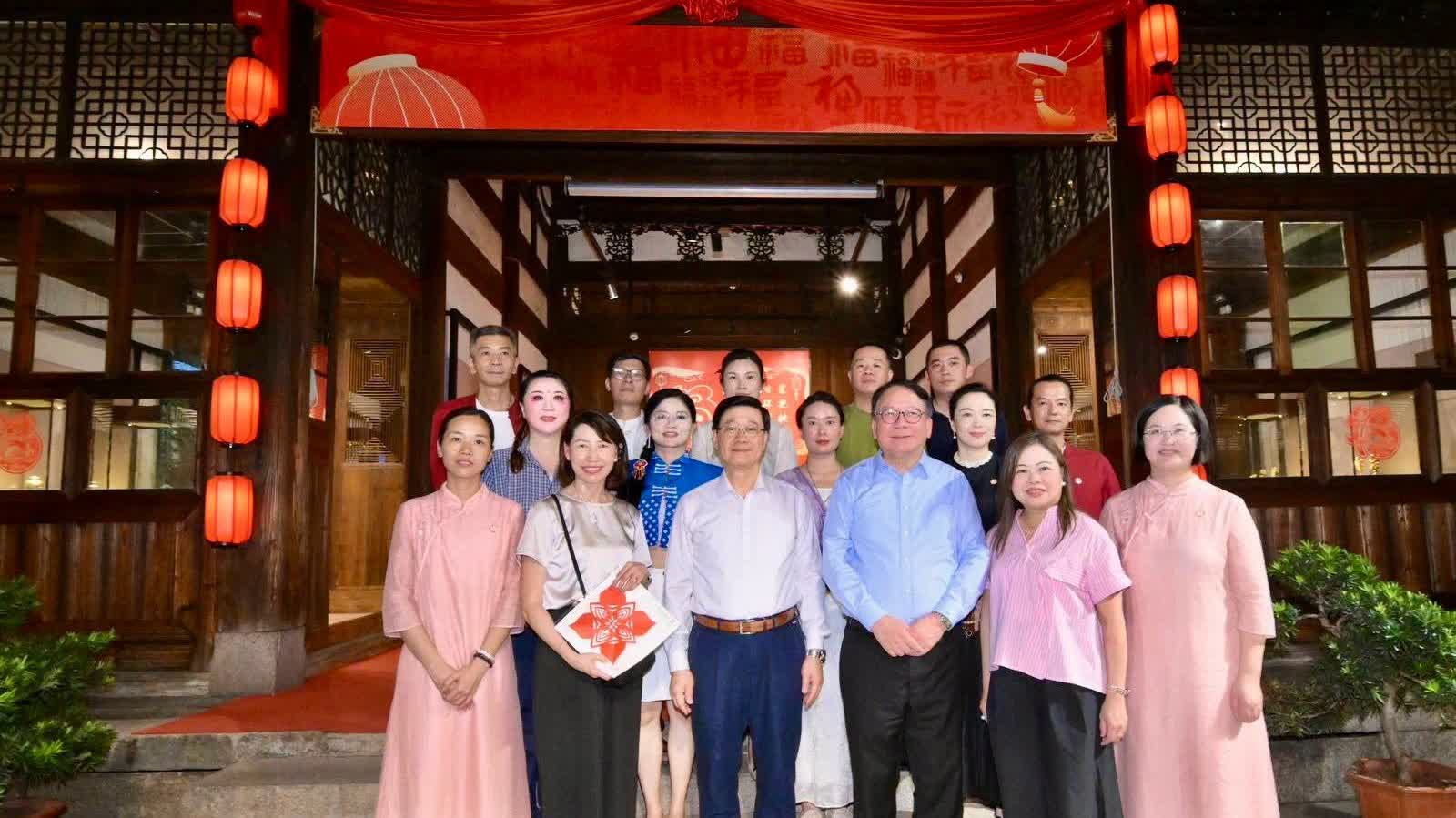 CE visits Fuzhou's Sanfang Qixiang to share experiences in preservation, revitalization, and promotion of ICH