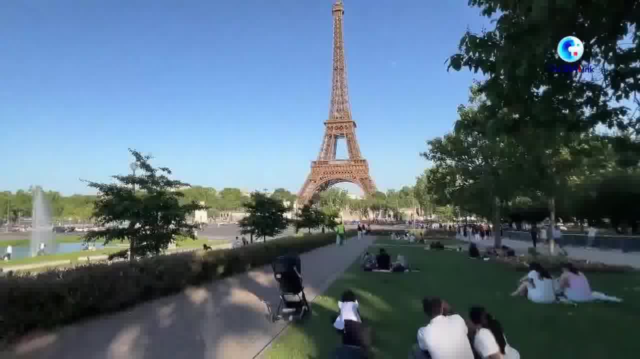 Watch This | Heatwave grips Europe as climate challenges intensify