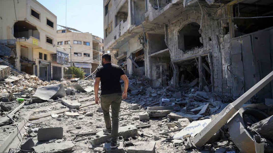 Israel continues attacks on S. Lebanon despite framework agreement