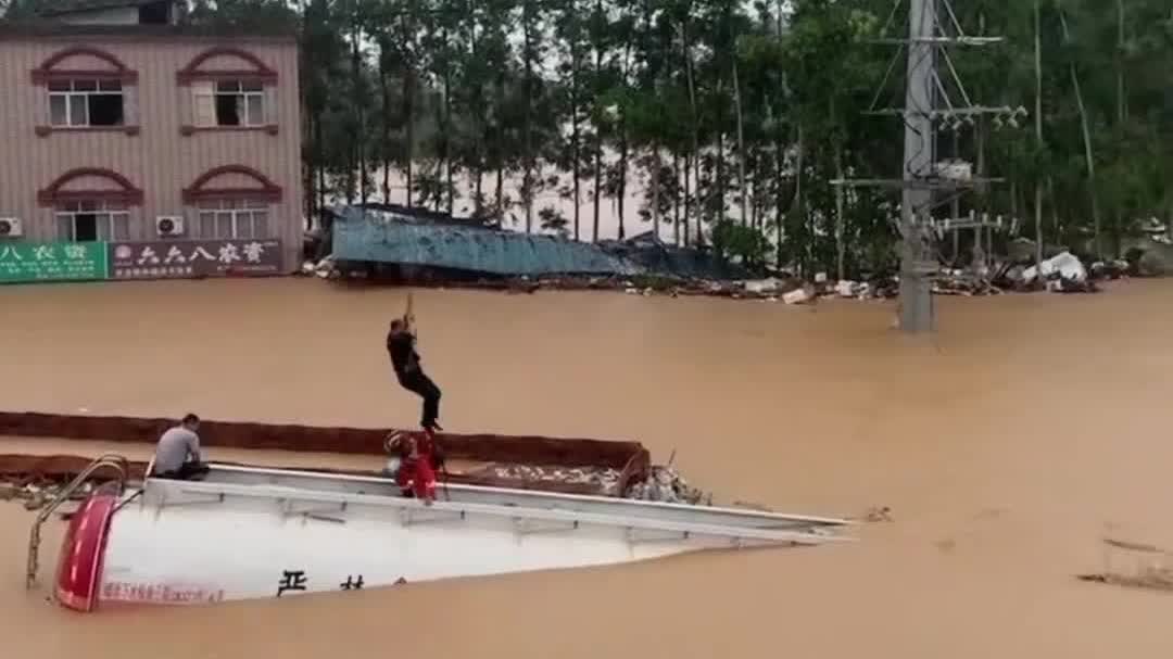 Watch This | Drone deployed in flood rescue in south China's Guangxi