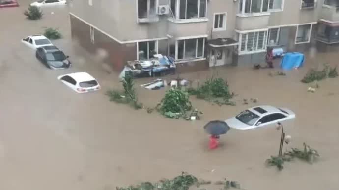 Shenyang hit by torrential rain linked to Typhoon Bavi's outer bands, city halts work and classes amid flooding