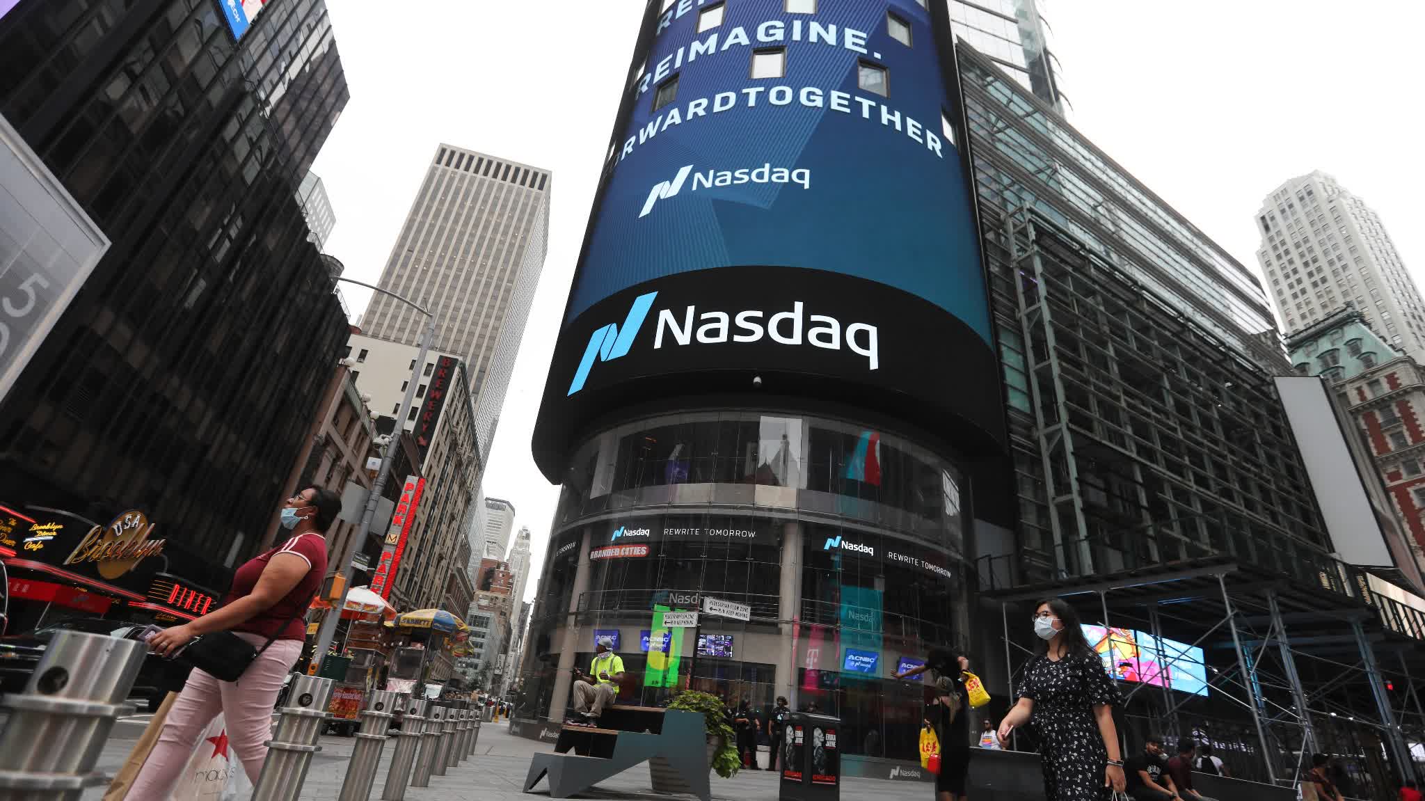 US stocks rally as cooling CPI defuses rate fears