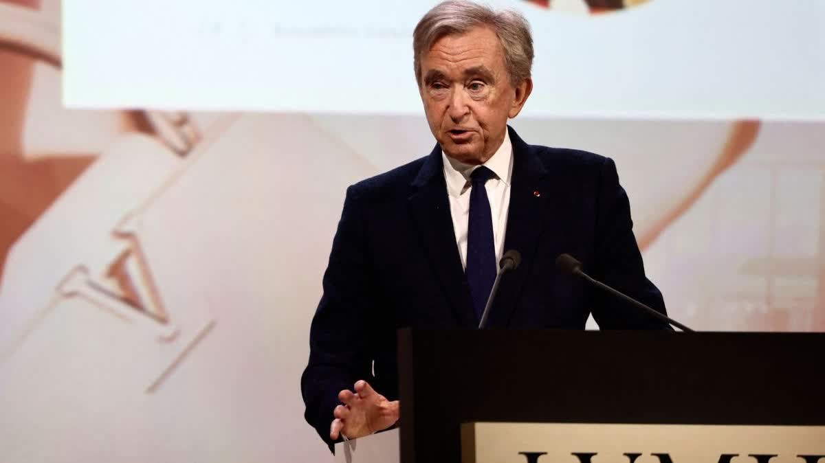 French court orders LVMH chairman Bernard Arnault to pay €22.5 mn in back taxes