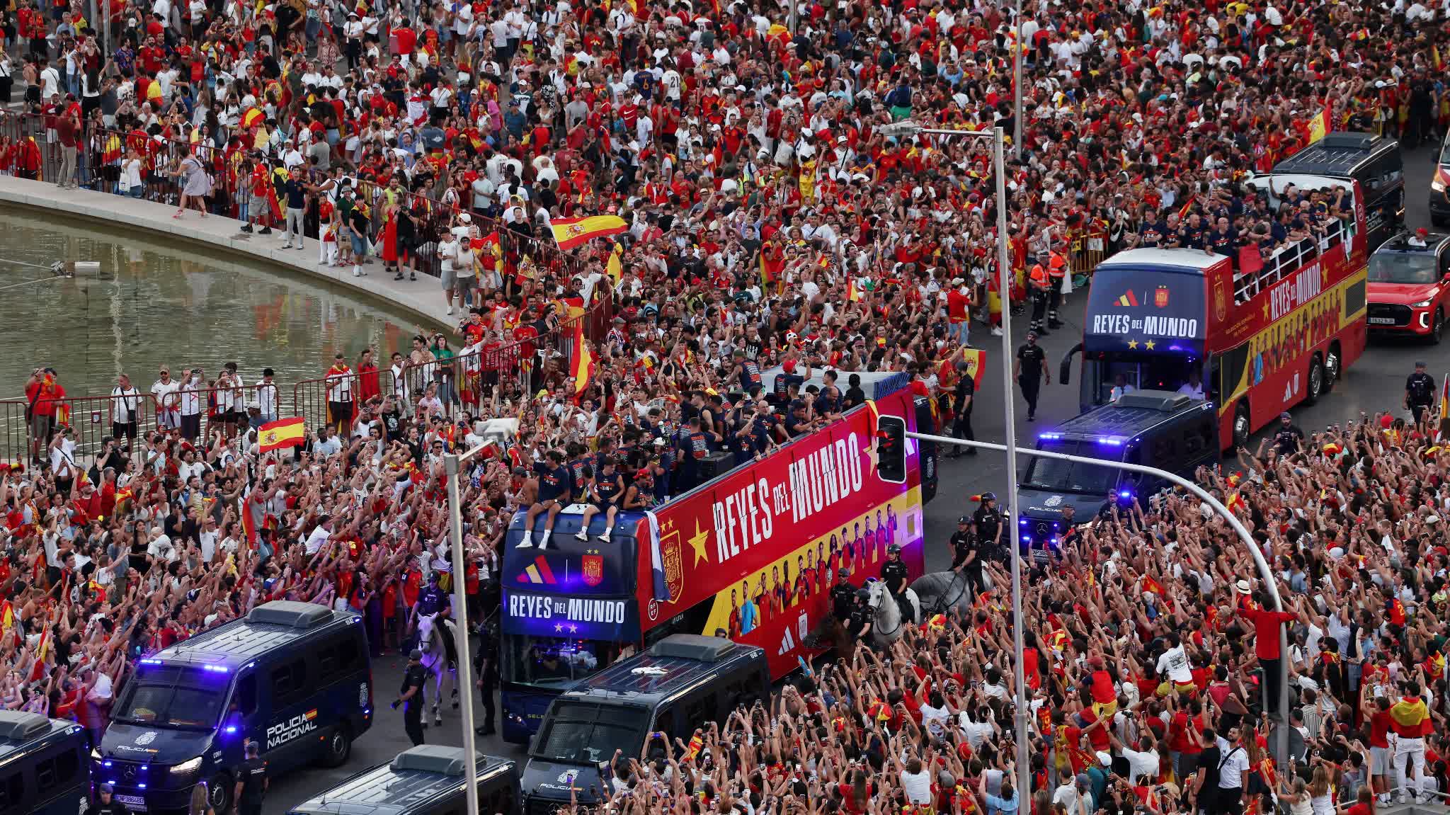 Photos | Spain's World Cup heroes receive royal welcome as 1.8 mn flood Madrid for victory parade