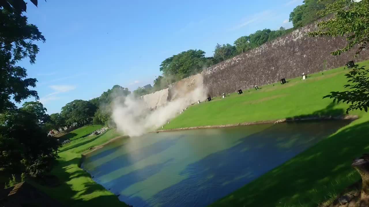 Watch This | Moment of quake in Japan: Kumamoto Castle's walls collapse in instant, shops left in chaos