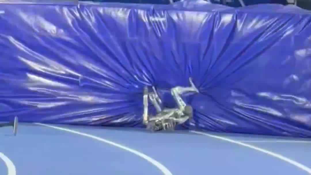 Beijing Humanoid Robot Games: Robot clocks 9.39 in 100m, beating human world-record time
