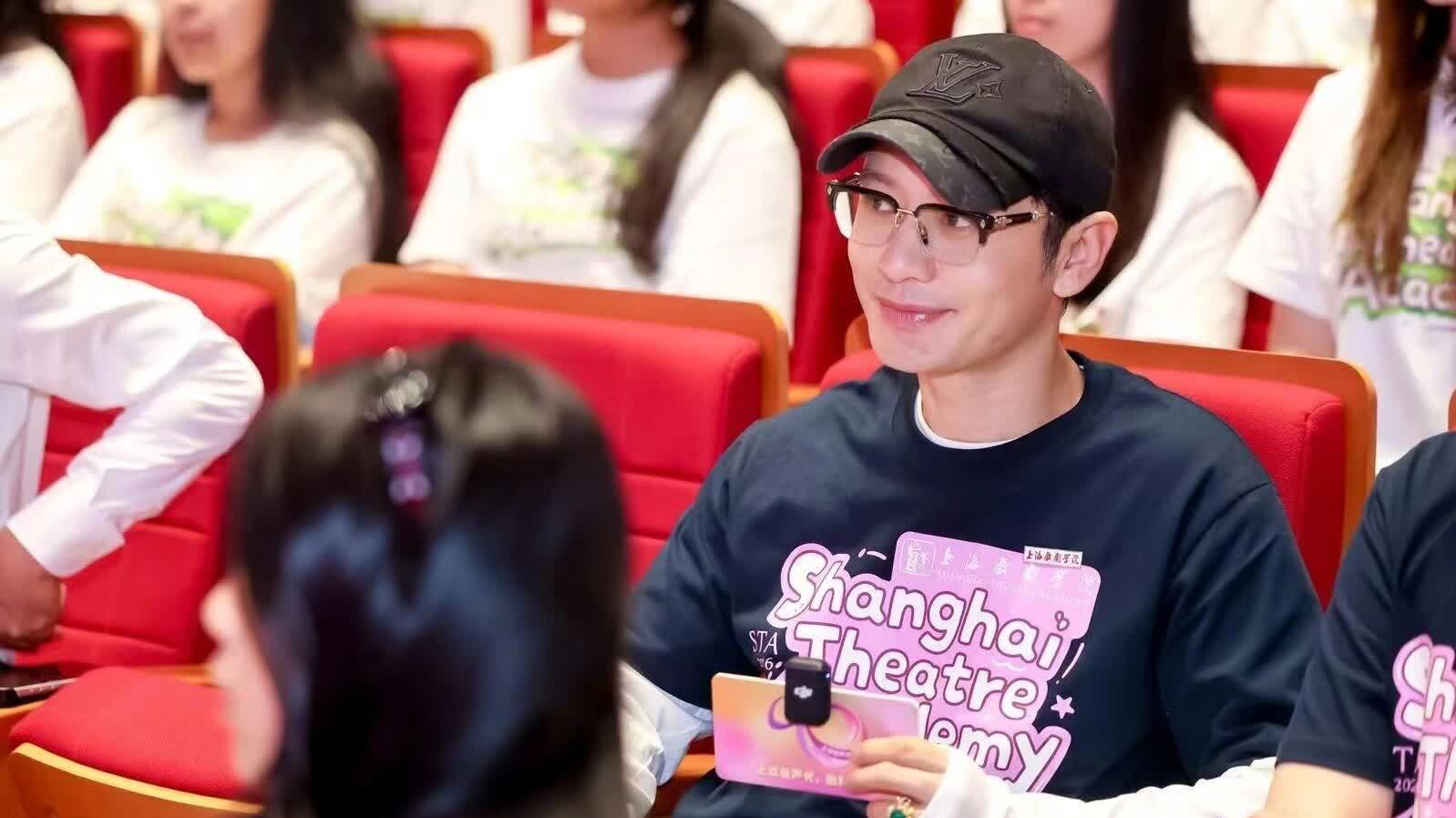 Actor Huang Xiaoming enrolls at Shanghai Theatre Academy at 48: Want to be first PhD in my family