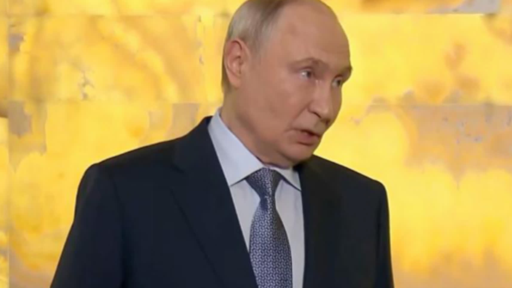 Putin says Russia welcomes US-China talks