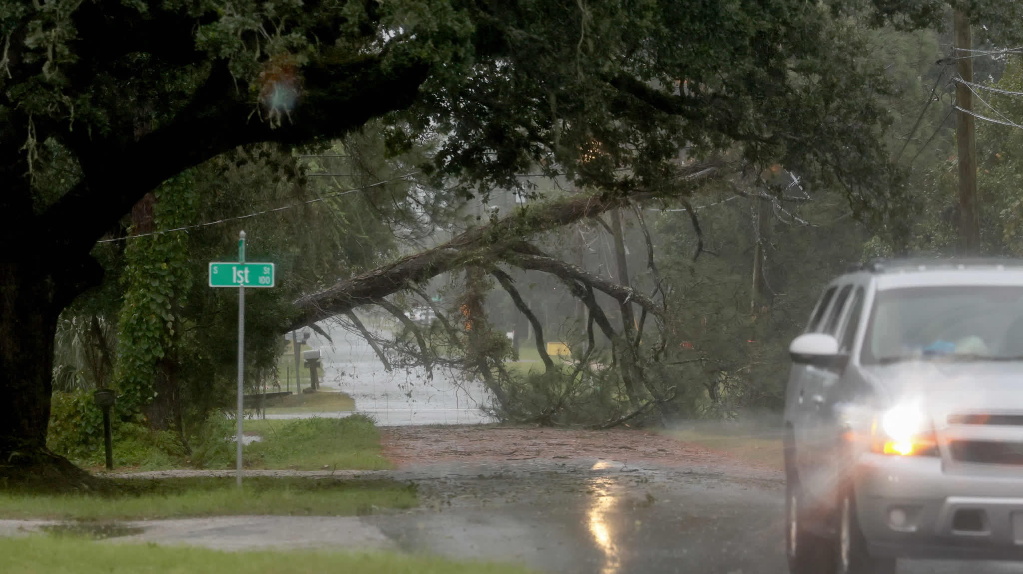 Hurricane Isaias makes landfall in US Florida