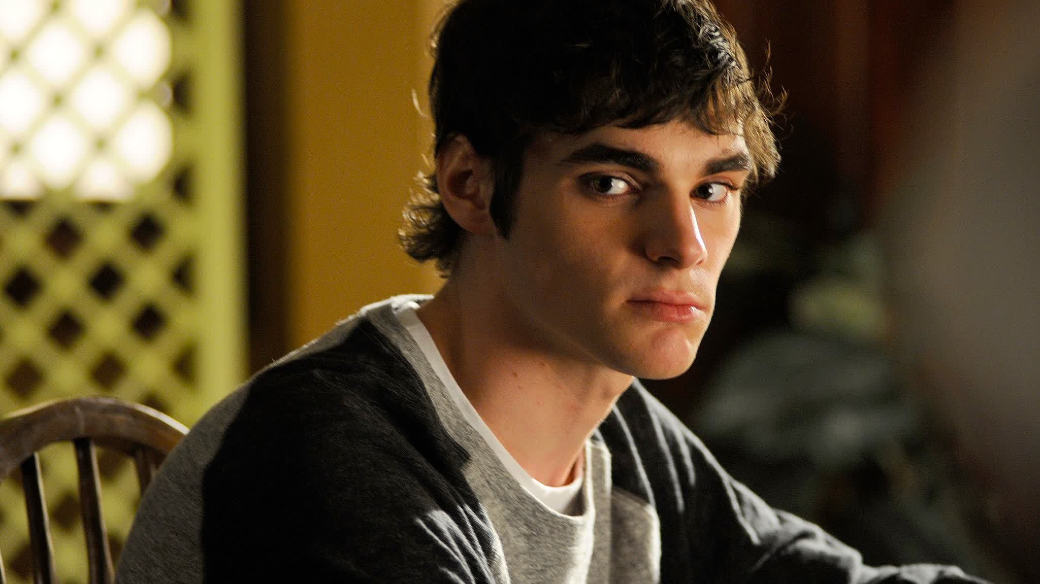 'Breaking Bad' actor RJ Mitte dies at 34