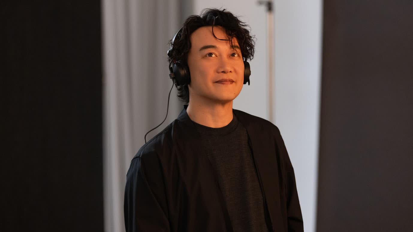 Nearly 5 million register for Eason Chan's live recording sessions, organizers report ticket scalping to police