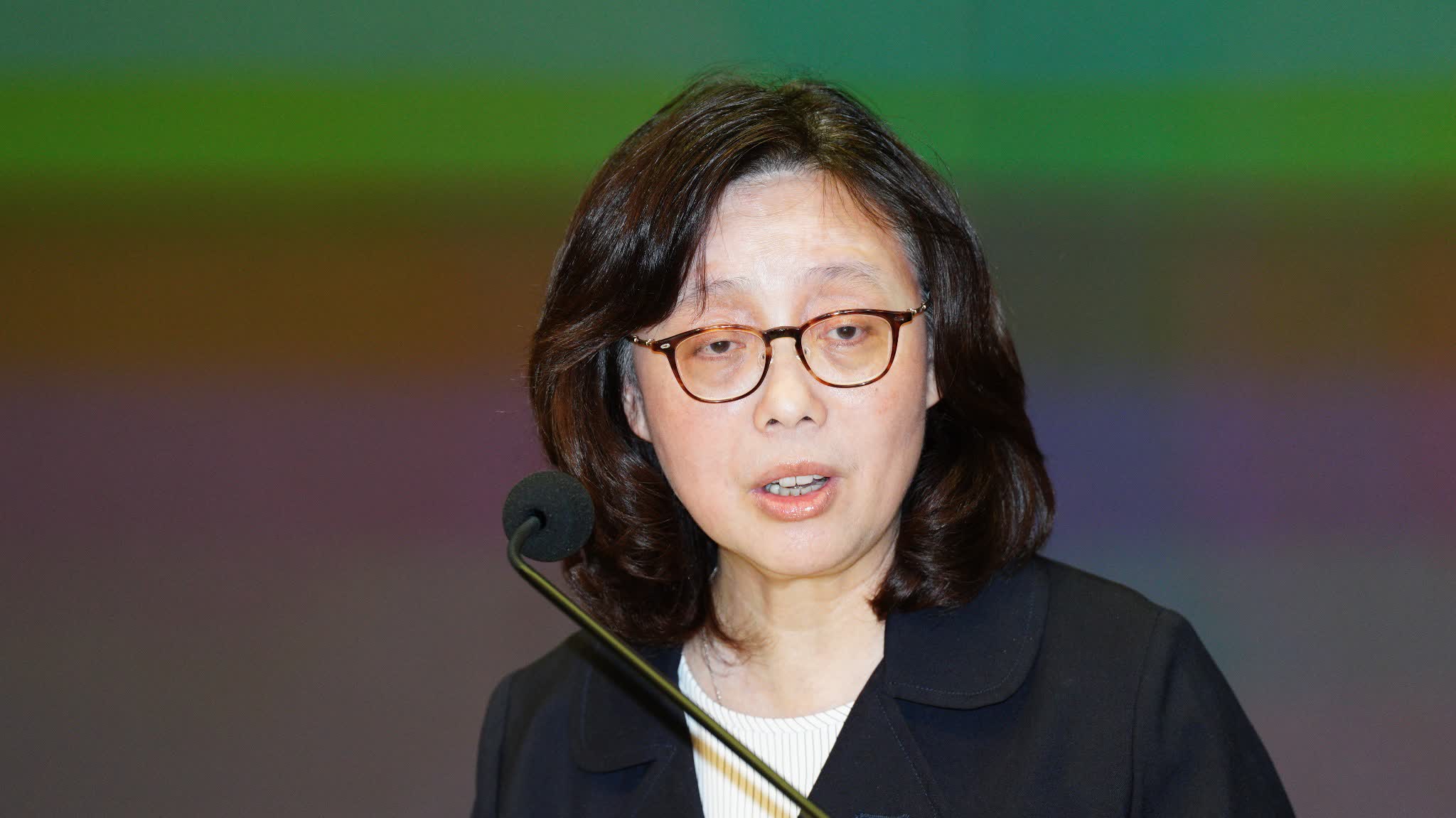 HK building maintenance contractor list draws 350 applications, official says
